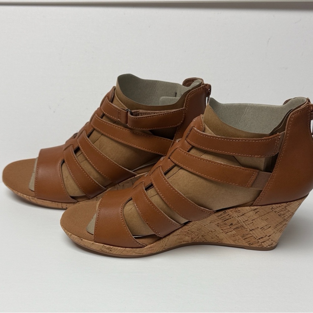 Rockport Tan Strappy Wedge Sandals